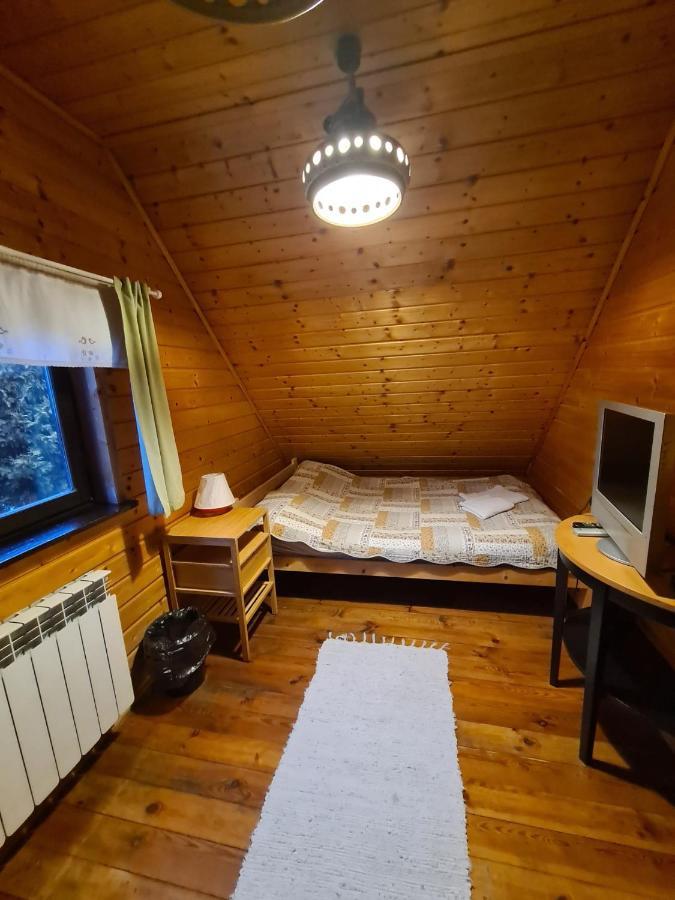 Chata Starych Znajomych Sanok Extérieur photo