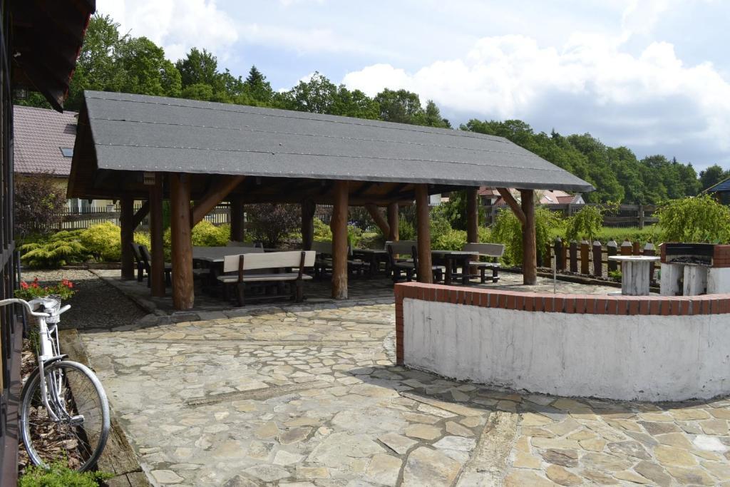 Chata Starych Znajomych Sanok Extérieur photo
